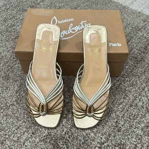 Christian Louboutin Sandals Shoes 8.5M Gold & Bronze O Novt Knotted Red Soles
